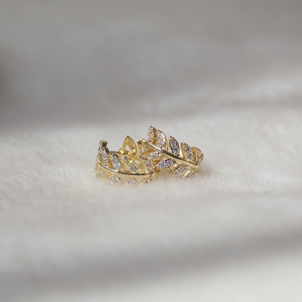 NEW 14K Gold Plated Diamond Leaf Hoop Earrings - Picture 7 of 8